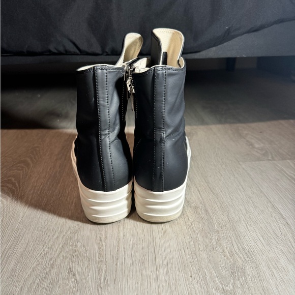 Rick Owen’s DRKSHDW chunky sole high top trainers - Picture 3 of 6